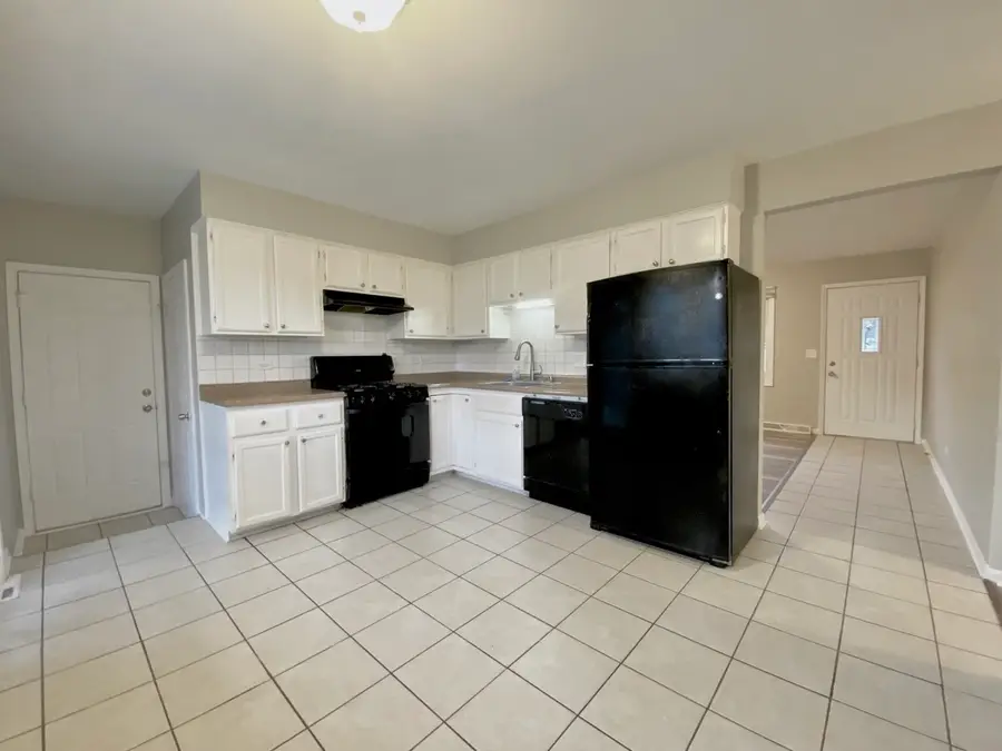 200 Patrick Drive, South Elgin, IL 60177 - Image #3