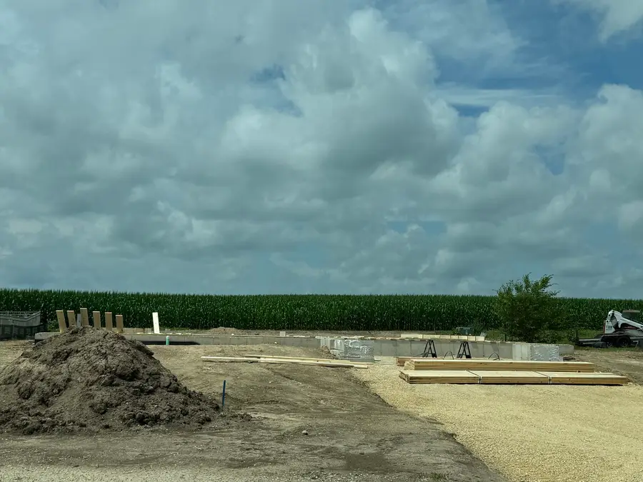 1927 Parkside Drive, Sycamore, IL 60178 - Image #3