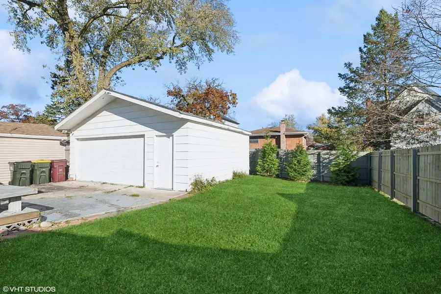 315 Leverette Street, Thornton, IL 60476 - Image #2