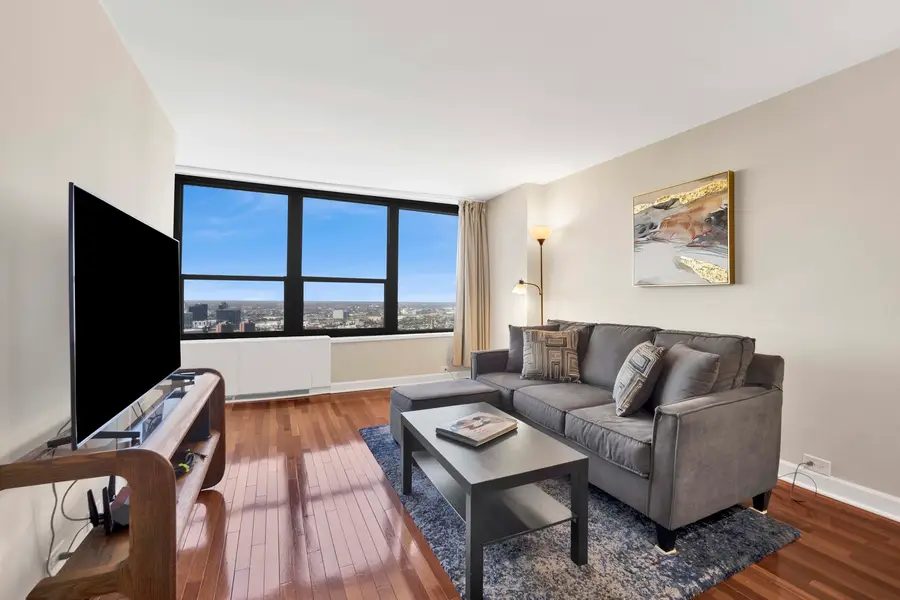 1560 N Sandburg Terrace #4109J, Chicago, IL 60610 - Image #2