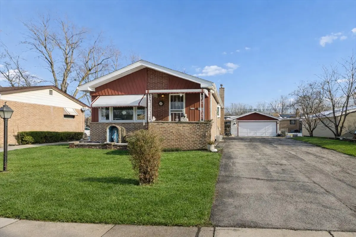 439 N Manchester Drive, Chicago Heights, IL 60411 - Image #1