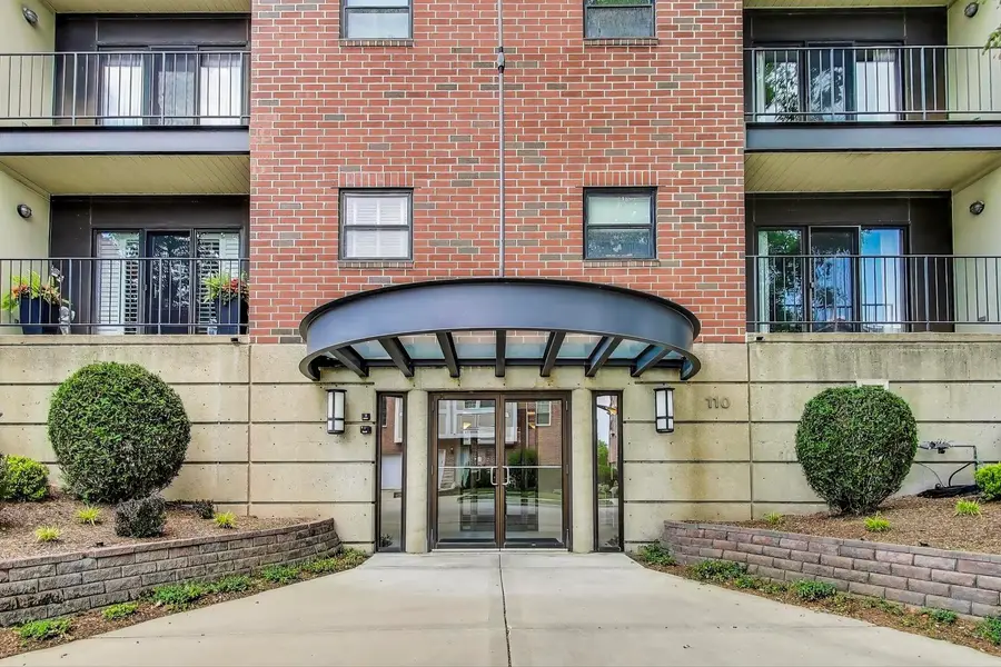 110 S Evergreen Avenue #4CS, Arlington Heights, IL 60005 - Image #3