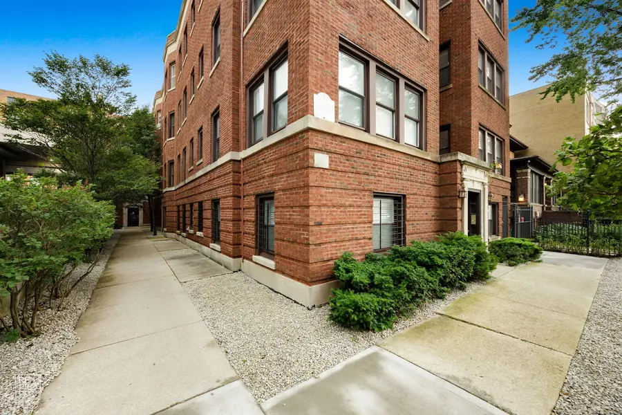 853 W Carmen Avenue #2D, Chicago, IL 60640 - Image #2
