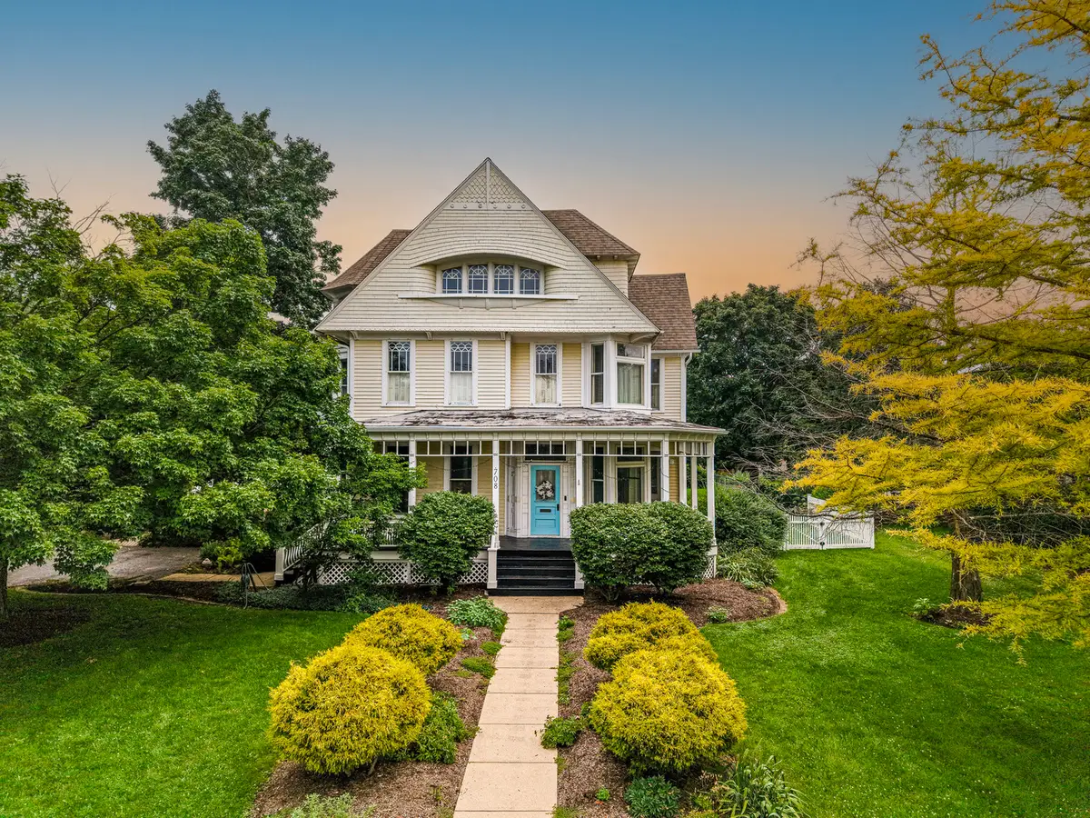 708 Somonauk Street, Sycamore, IL 60178 - Image #1