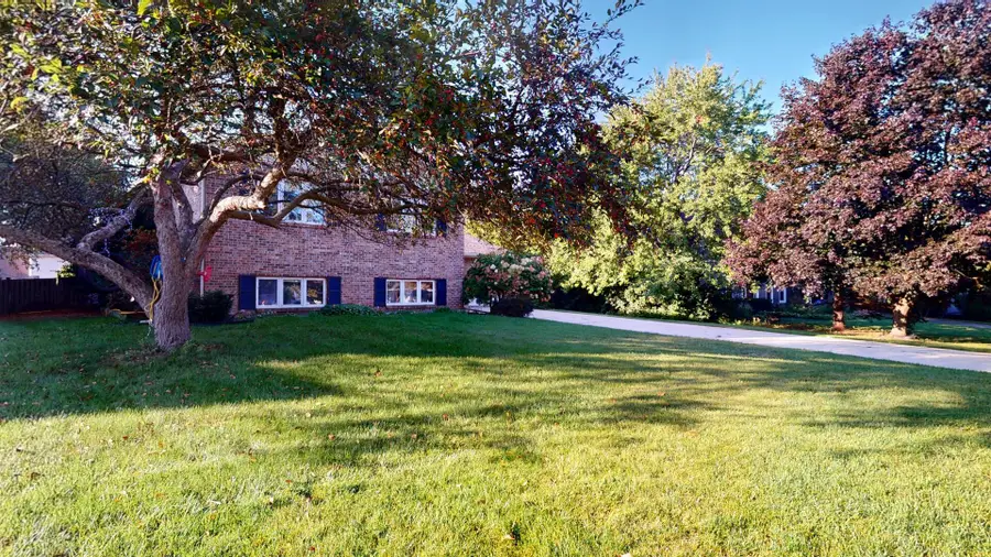 6 Saddlewood Court, Sugar Grove, IL 60554 - Image #3