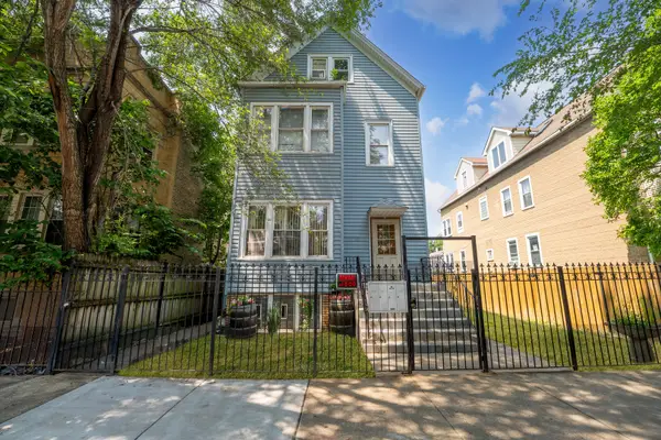 2826 N Rockwell Street, Chicago, IL 60618