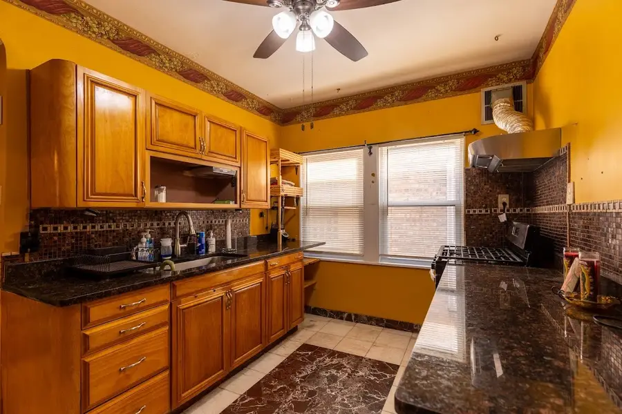 6840 29th Place, Berwyn, IL 60402 - Image #3