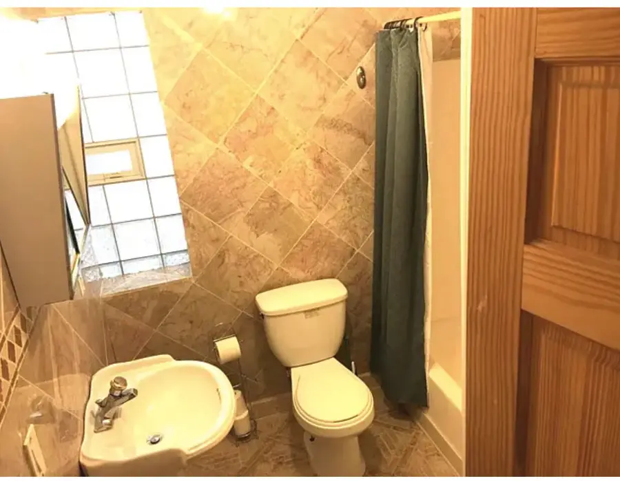 2921 W Lyndale Street, Chicago, IL 60647 - Image #3