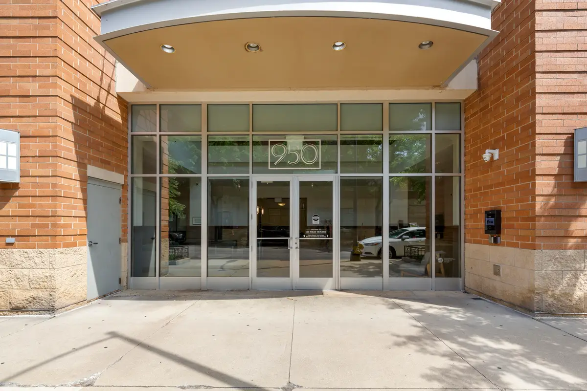 950 W Monroe Street #616, Chicago, IL 60607 - Image #1
