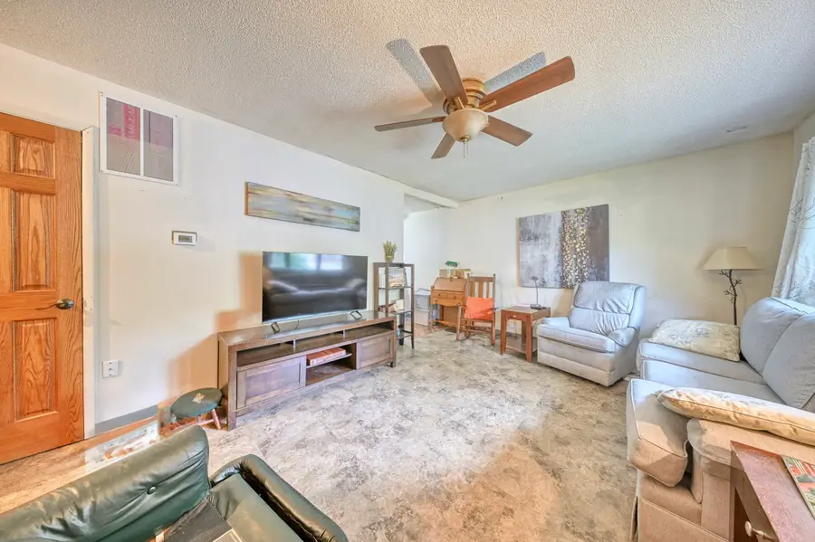 2417 E Green Street, Urbana, IL 61802 - Image #2