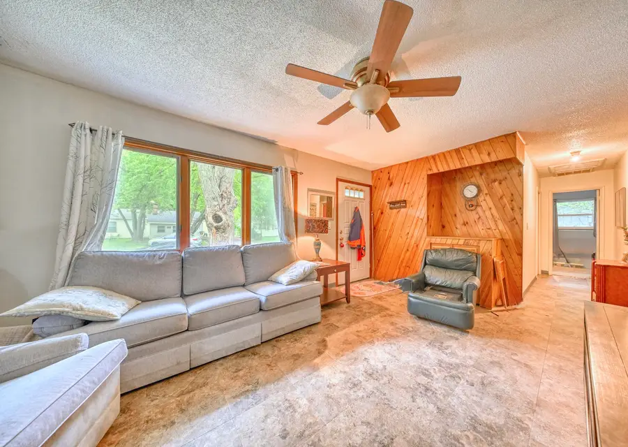 2417 E Green Street, Urbana, IL 61802 - Image #3