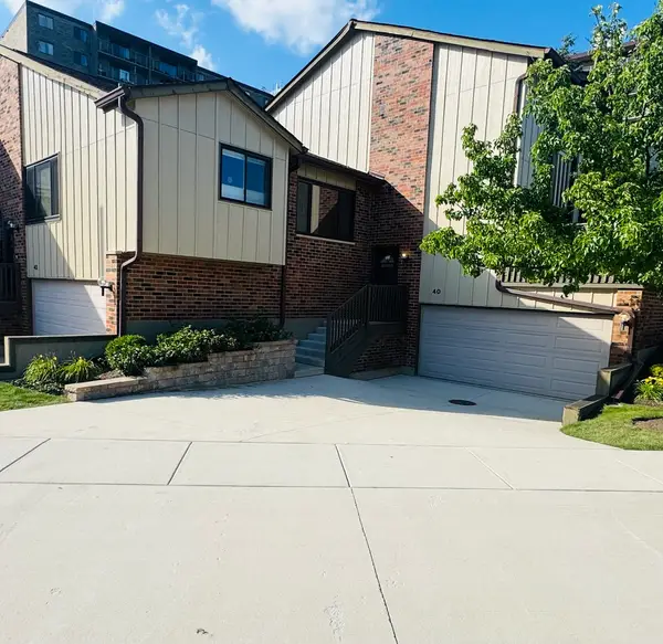 40 Portwine Road, Willowbrook, IL 60527