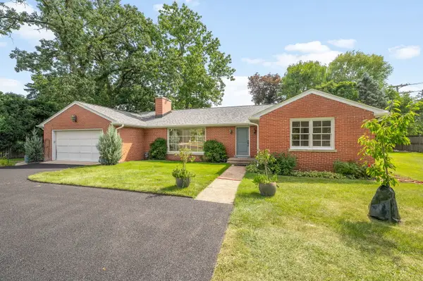 985 W Deerpath Road, Lake Forest, IL 60045