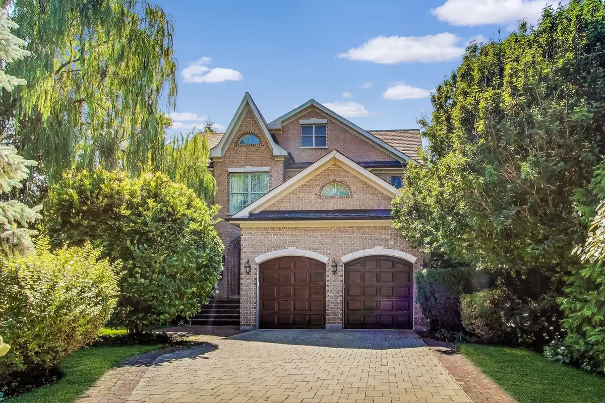 901 Pontiac Road, Wilmette, IL 60091 - Image #1