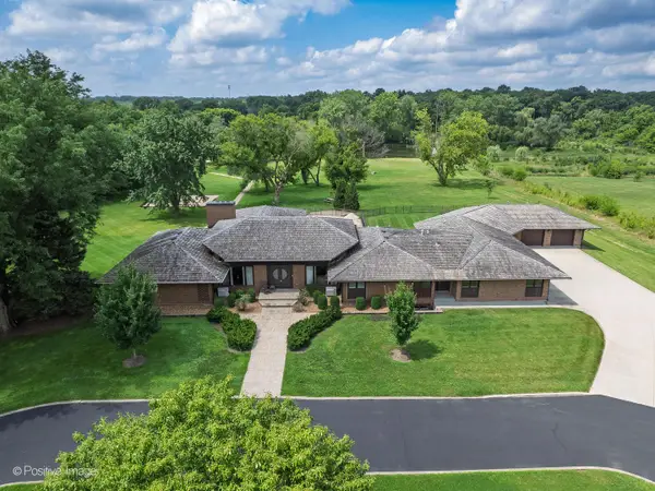 Address Withheld By Seller, West Chicago, IL 60185