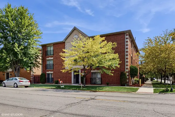 3447 Ridgeland Avenue #301, Berwyn, IL 60402