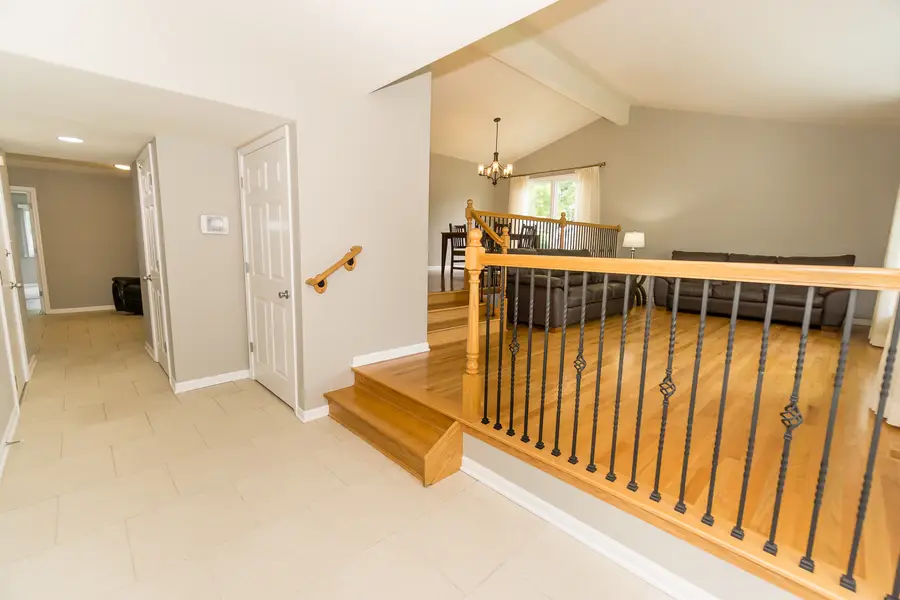 1107 W White Oak Street, Arlington Heights, IL 60005 - Image #3