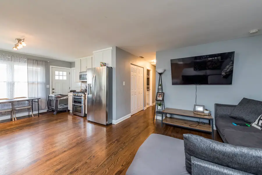 19451 W Hoag Court, Mundelein, IL 60060 - Image #2