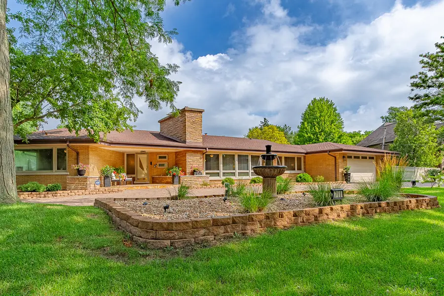 711 E Greenview Road, Itasca, IL 60143 - Image #2