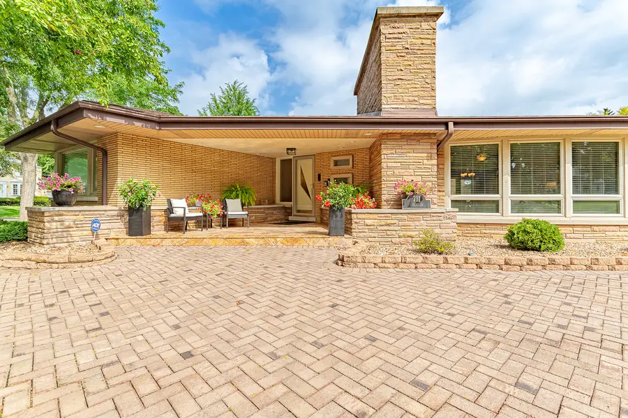 711 E Greenview Road, Itasca, IL 60143 - Image #3