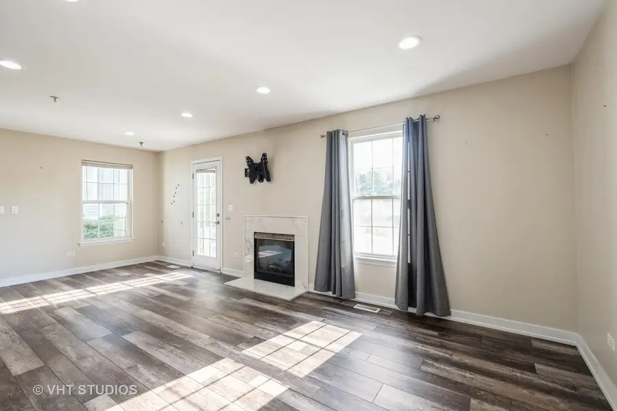 519 Jennifer Circle, Mundelein, IL 60060 - Image #2