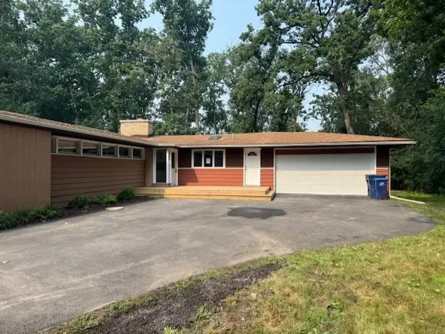 28450 N Shagbark Lane, Libertyville, IL 60048 - Image #1