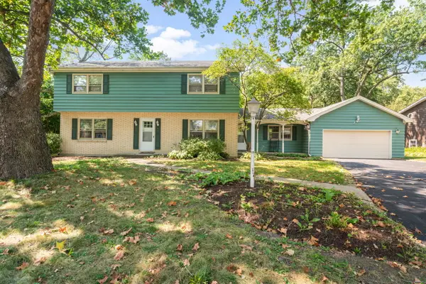 133 Mayflower Drive, Batavia, IL 60510