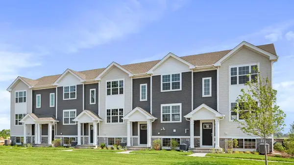 1409 Oakfield Lane, Pingree Grove, IL 60140