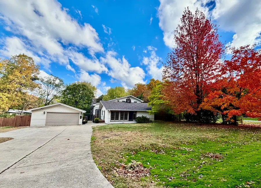 12811 S 82nd Court, Palos Park, IL 60464 - Image #2