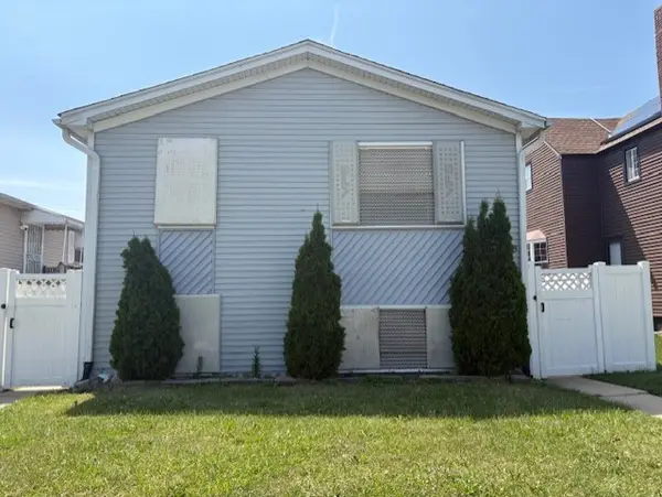 1104 S 6th Avenue, Maywood, IL 60153