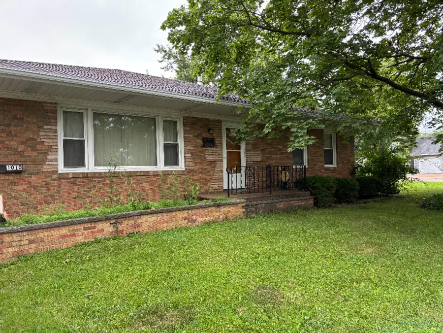 1010 Elliott Street, Streator, IL 61364 - Image #2