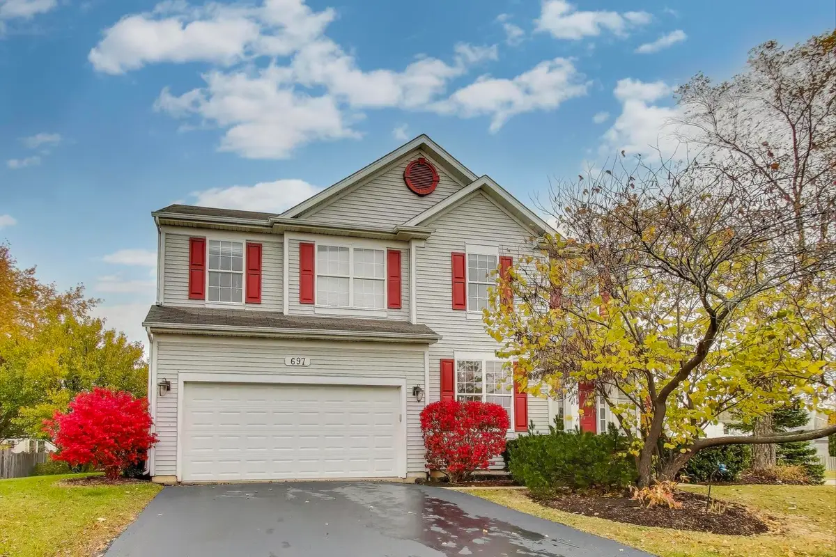 697 Providence Lane, Lindenhurst, IL 60046 - Image #1