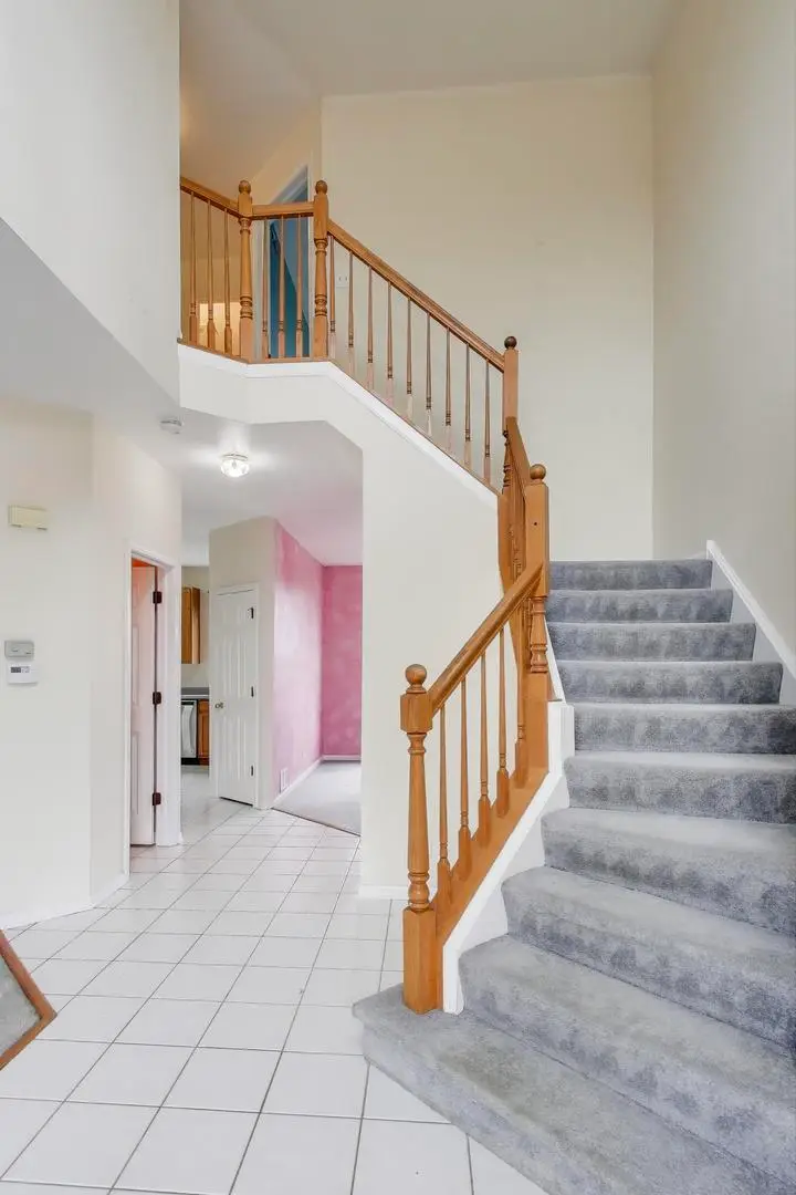 697 Providence Lane, Lindenhurst, IL 60046 - Image #3