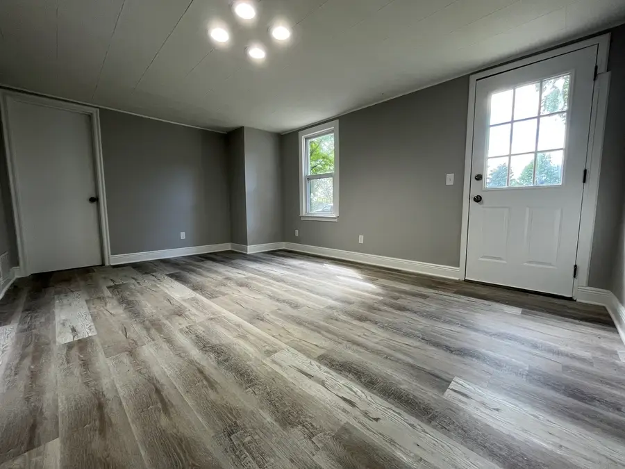 836 S Sumner Avenue, Aurora, IL 60505 - Image #3