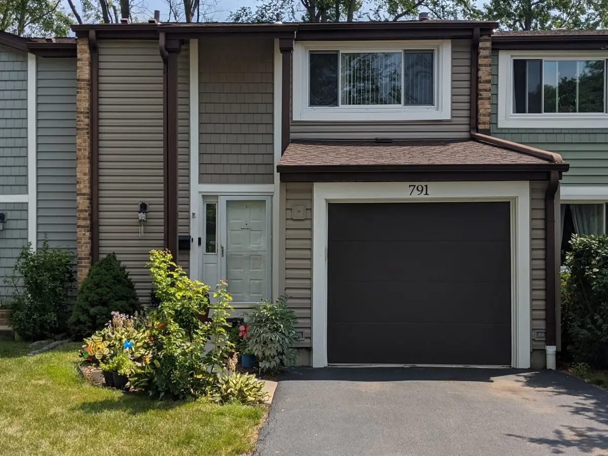 791 Lakeside Circle Drive, Wheeling, IL 60090 - Image #1