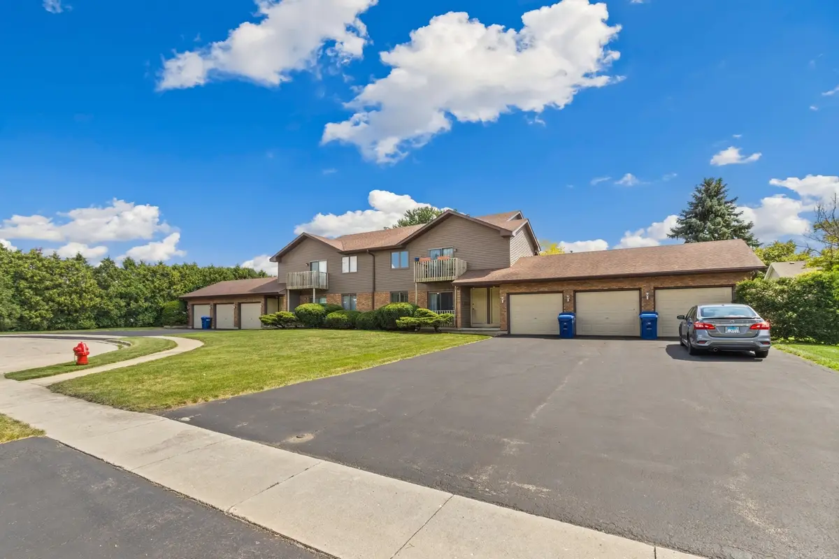 216 Pardridge Place #216, Dekalb, IL 60115 - Image #1