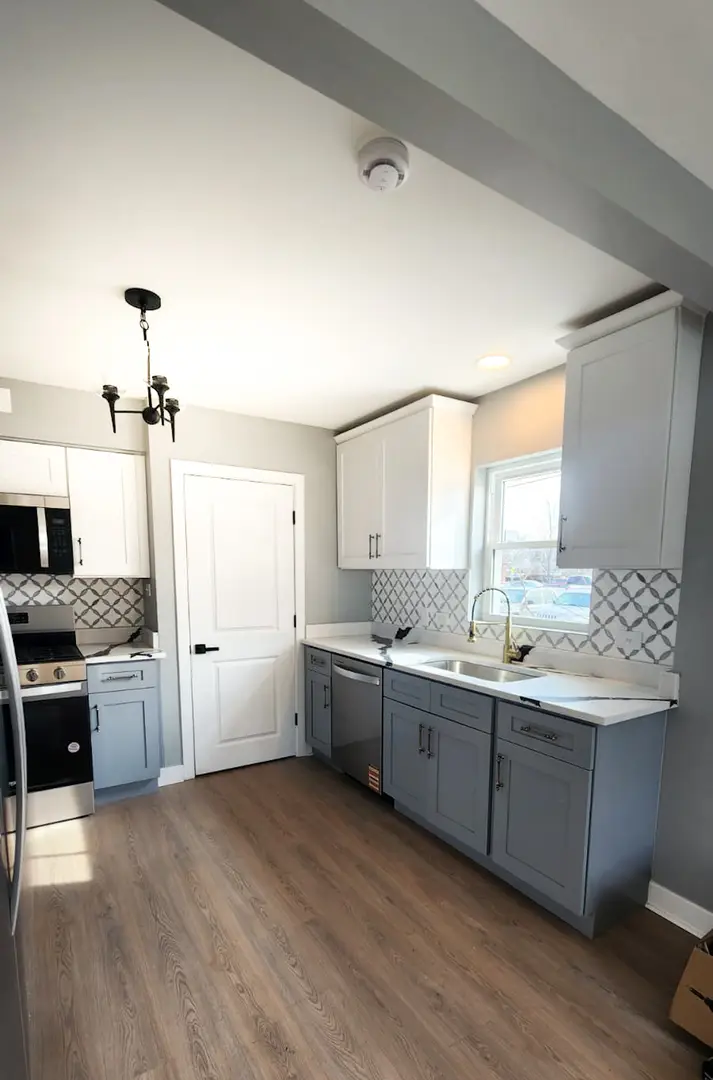 9451 S Lawndale Avenue, Evergreen Park, IL 60805 - Image #2