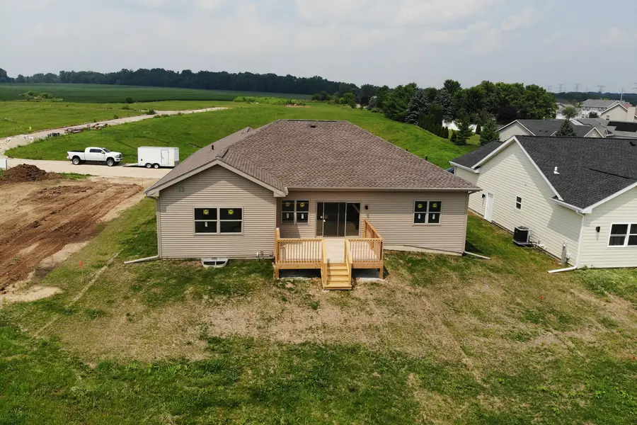 8579 Blue River Road, Rockford, IL 61107 - Image #2