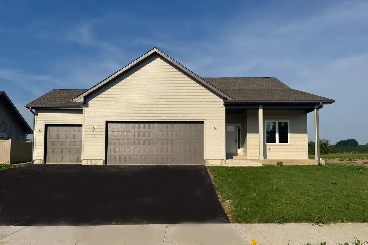 550 Cross Plains Road, Rockford, IL 61107 - Image #1