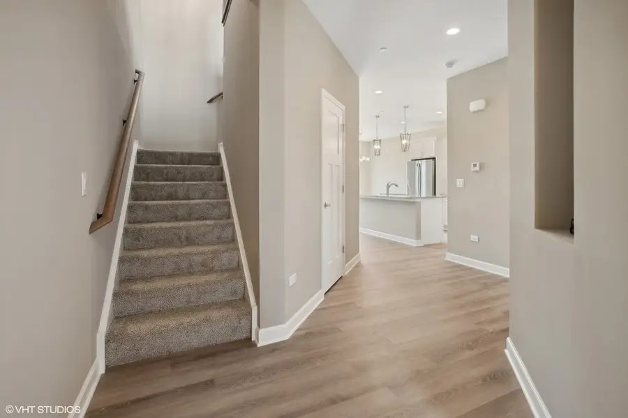 276 Masters Drive, Addison, IL 60101 - Image #2