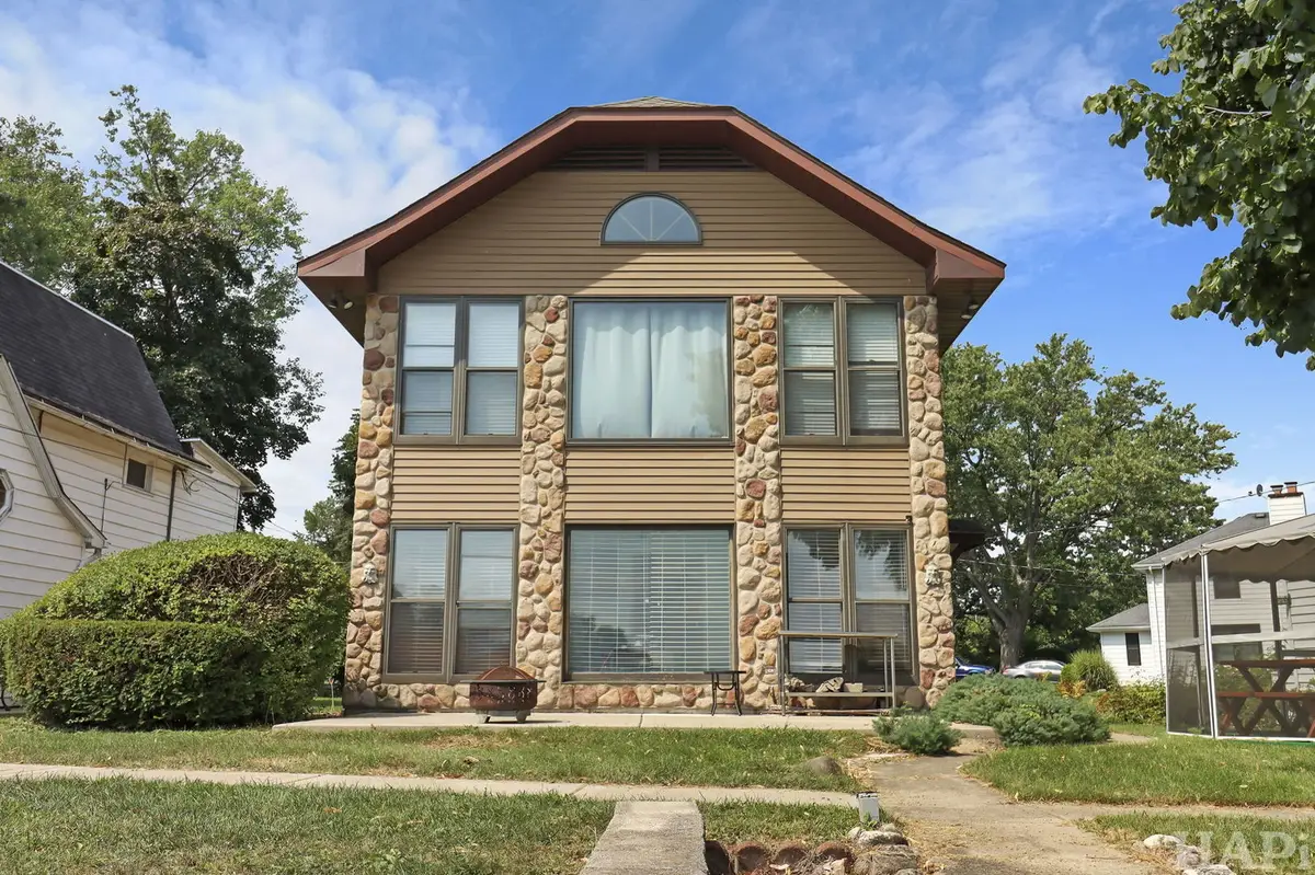 215 S Northwest Highway, Cary, IL 60013 - Image #1