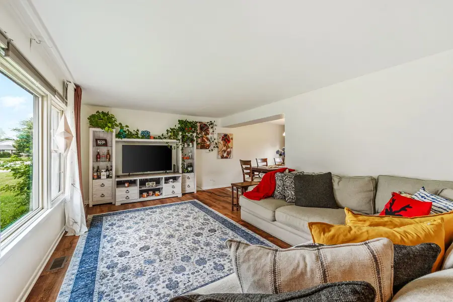 910 Lonsdale Road, Elk Grove Village, IL 60007 - Image #3