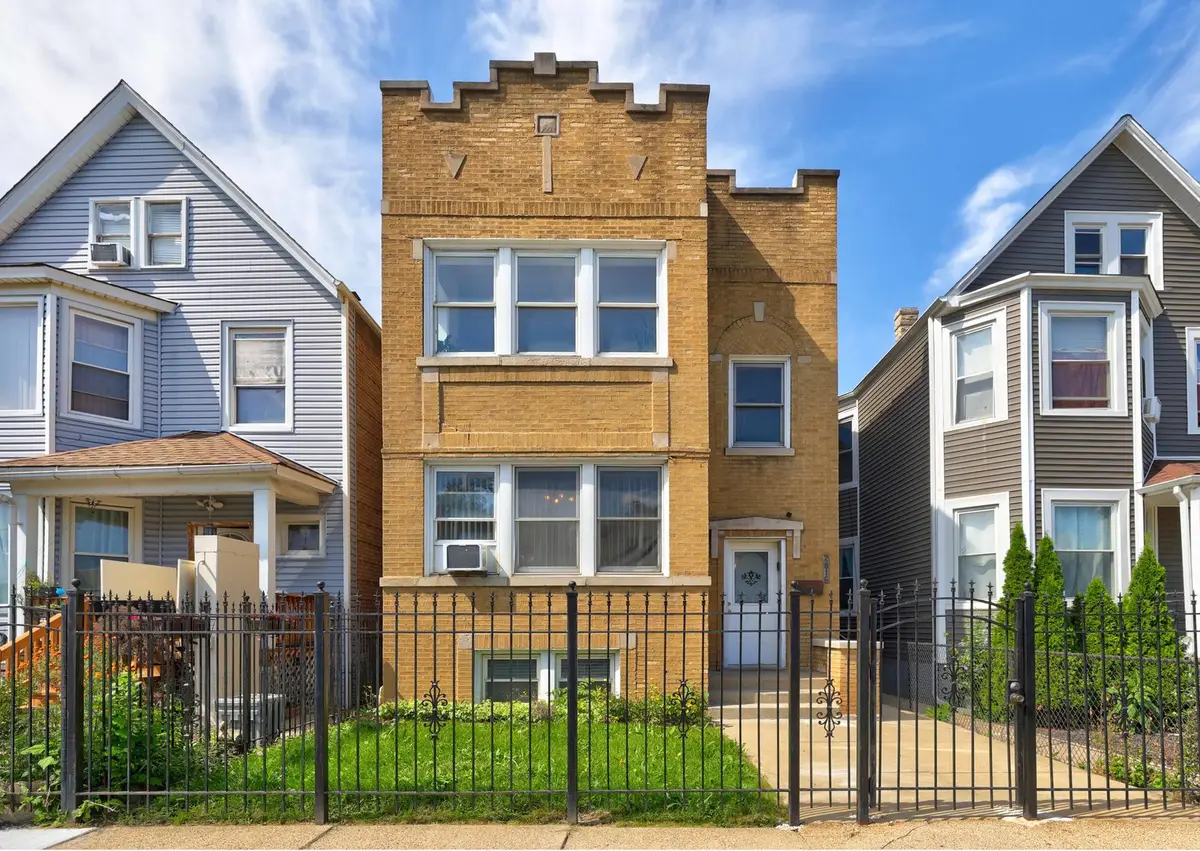 2016 N Kilbourn Avenue, Chicago, IL 60639 - Image #1