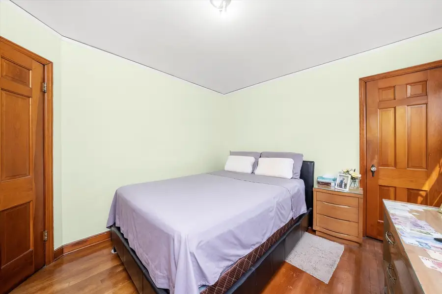 5551 S Kenneth Avenue, Chicago, IL 60629 - Image #2