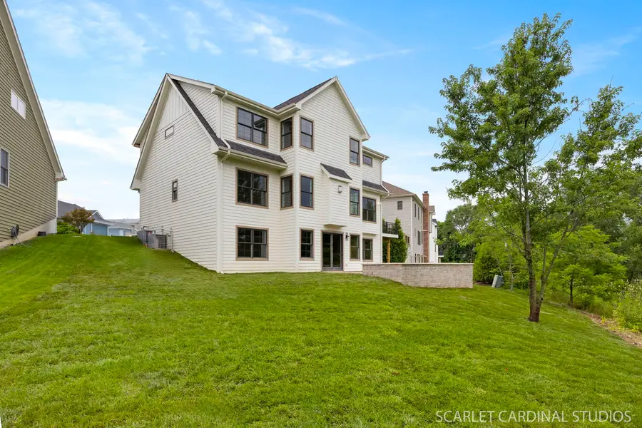 831 Avon Court, Glen Ellyn, IL 60137 - #3