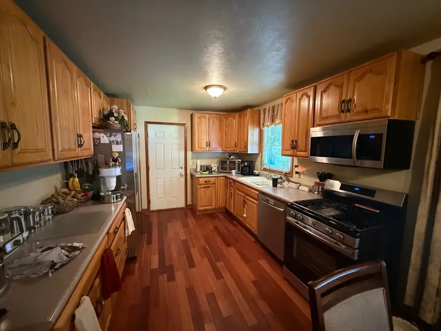 242 Thompson Avenue, Winthrop Harbor, IL 60096 - Image #2