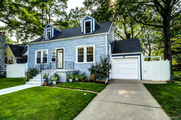 9330 S 50th Avenue, Oak Lawn, IL 60453