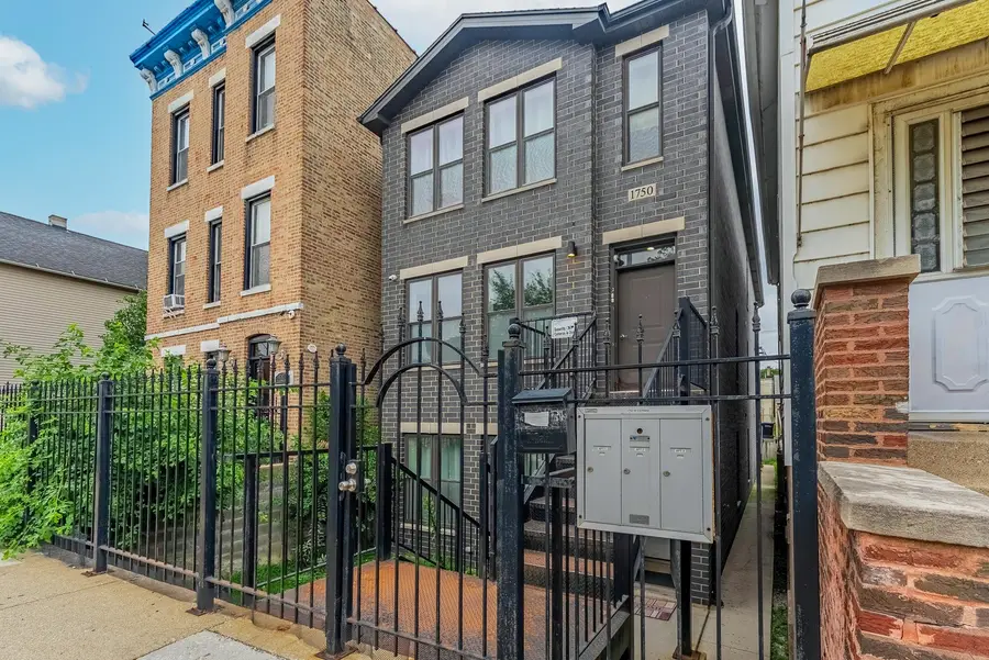 1750 W Cermak Road, Chicago, IL 60608 - Image #2