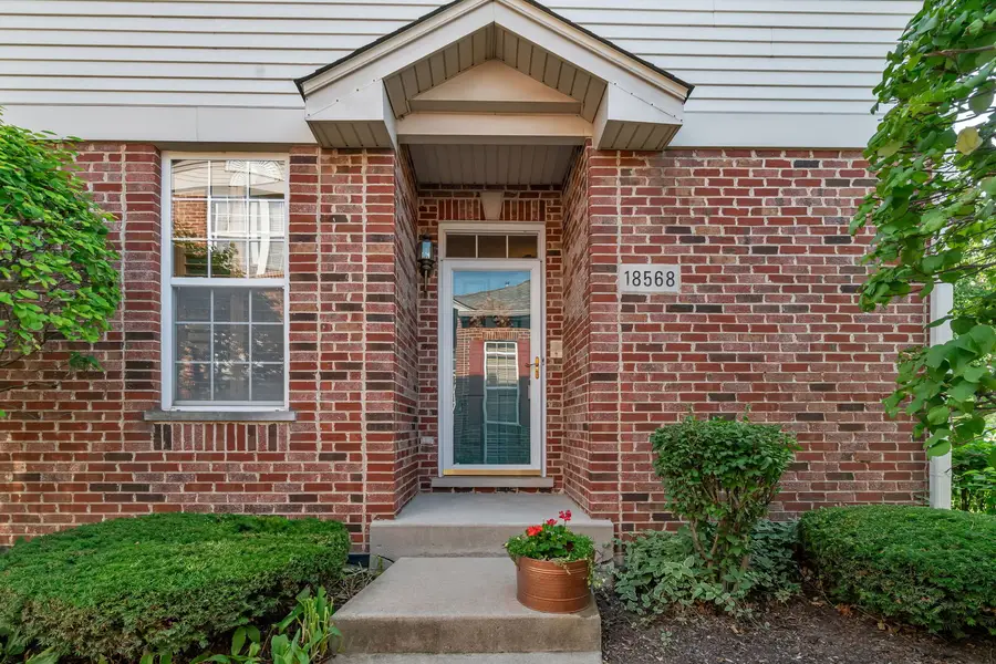 18568 W Point Drive, Tinley Park, IL 60477 - Image #2