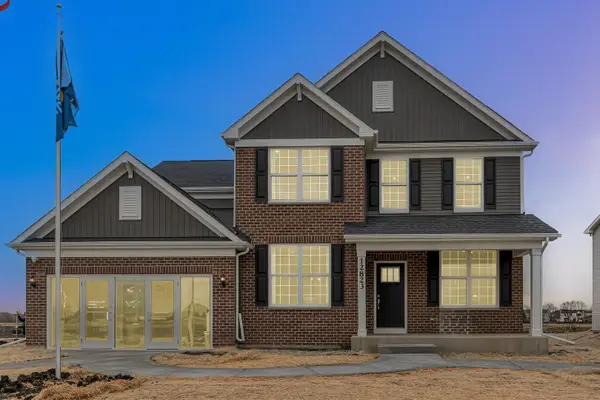 12966 S Twin Pines Lane, Plainfield, IL 60585